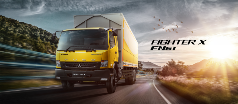 Mitsubishi Fuso Fighter X FN61FS sebagai referensi perbandingan dengan FM65FS Hi-Gear